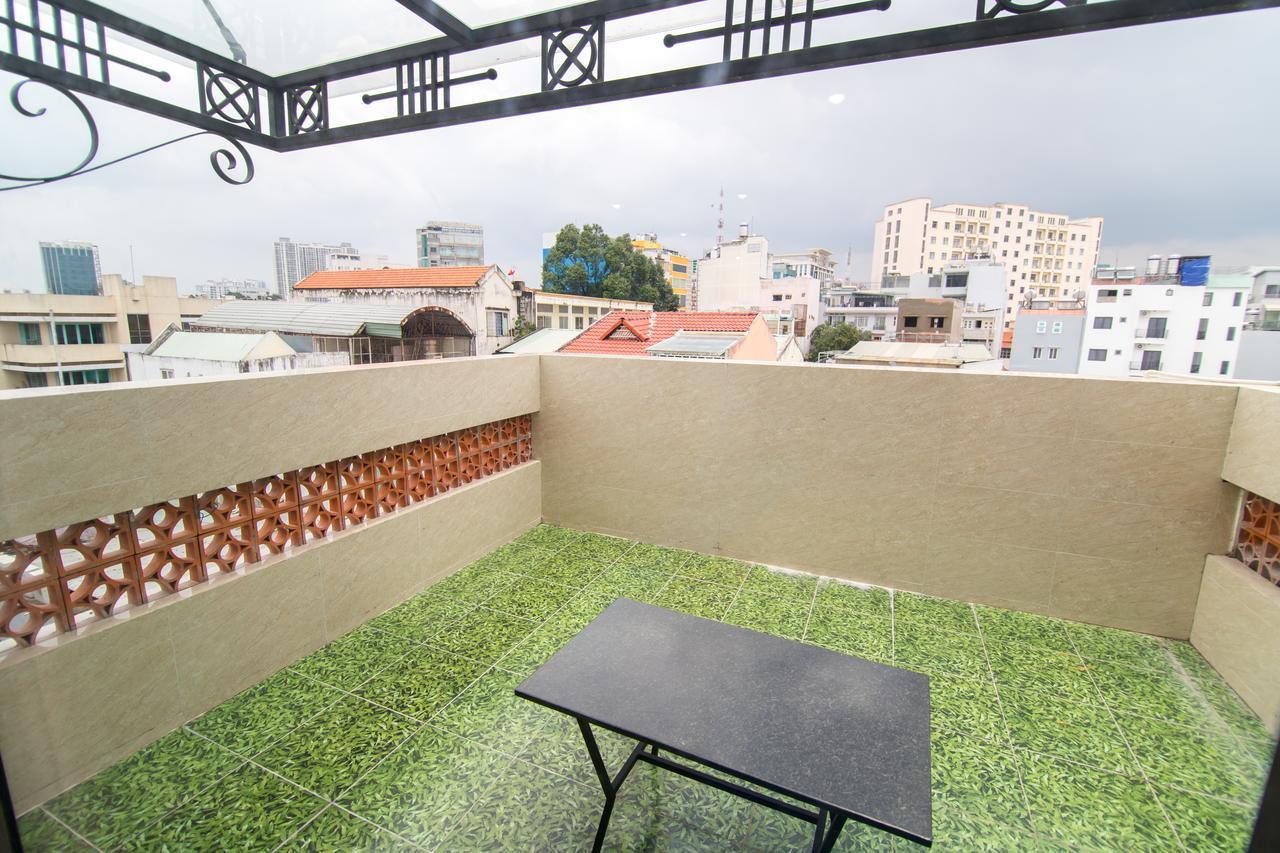 Reddoorz Plus @ Nguyen Trai Street مدينة هوشي منه المظهر الخارجي الصورة