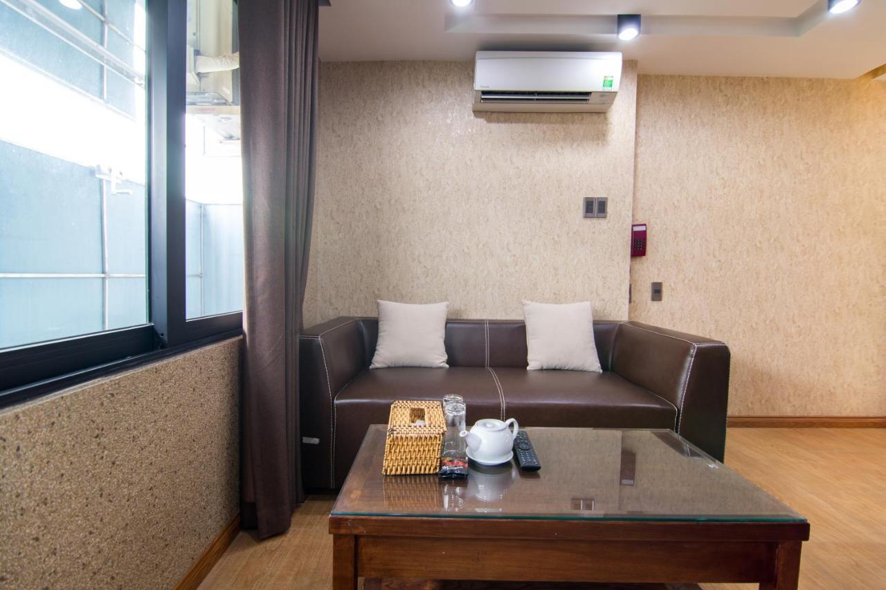 Reddoorz Plus @ Nguyen Trai Street مدينة هوشي منه المظهر الخارجي الصورة